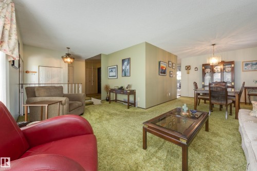 18508 92 Avenue, Edmonton, AB 