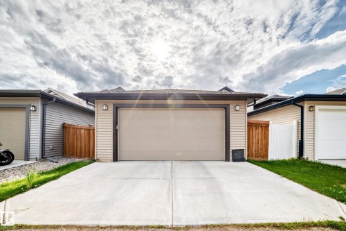 4021 Allan Crescent, Edmonton, AB 
