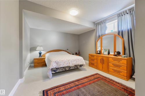 413 Chappelle Drive, Edmonton, AB 