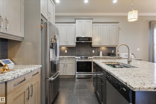 413 Chappelle Drive, Edmonton, AB 