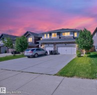 71 Avebury Court  Sherwood Park, AB T8H 0Z3