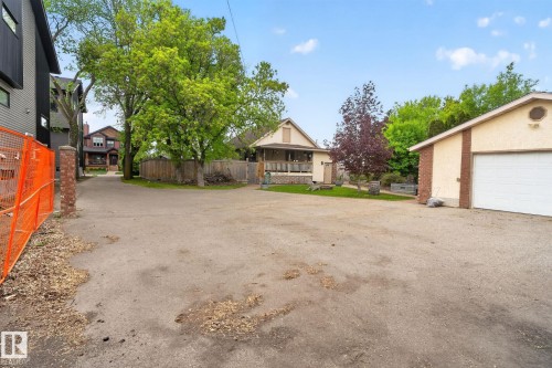 9821 153 Street, Edmonton, AB - Outdoor