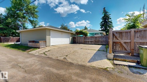 5304 95 Avenue Nw, Edmonton, AB 