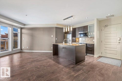 406 10388 105 Street, Edmonton, AB 