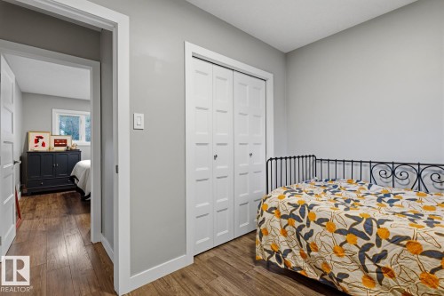 Main floor bedroom - 10328 73 Street, Edmonton, AB 