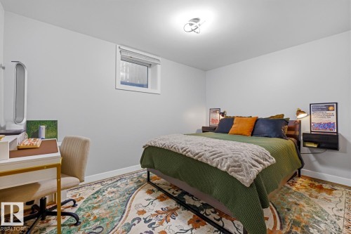 Large primary basement bedroom with room for a desk - 10328 73 Street, Edmonton, AB 