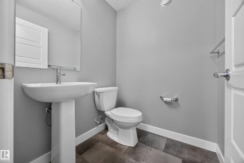 3025 Chokecherry Common, Edmonton, AB 