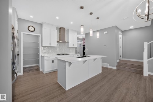 3025 Chokecherry Common, Edmonton, AB 