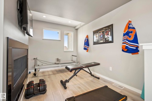 #118 1304 Rutherford Rd Sw, Edmonton, AB - Indoor Photo Showing Gym Room