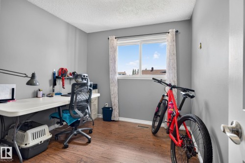 10308 166 Avenue, Edmonton, AB 