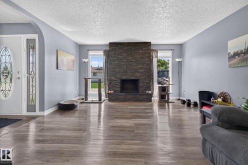 10308 166 Avenue, Edmonton, AB 
