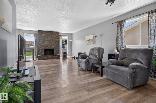 10308 166 Avenue, Edmonton, AB 