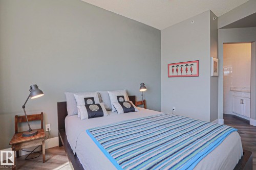 1004 10504 99 Avenue, Edmonton, AB 