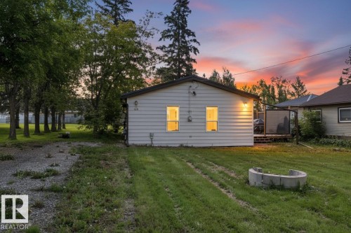410 4 St Yellowstone   Rural Lac Ste. Anne County, AB T0E 1A0