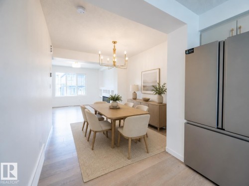 7032 Rosenthal Drive, Edmonton, AB - Indoor Photo Showing Dining Room