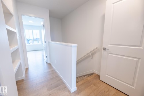 7032 Rosenthal Drive, Edmonton, AB - Indoor Photo Showing Other Room