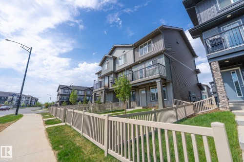 7032 Rosenthal Drive, Edmonton, AB - Outdoor With Balcony
