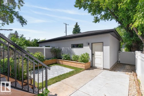 9028 90 Street, Edmonton, AB 