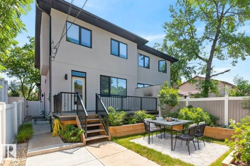 9028 90 Street, Edmonton, AB 