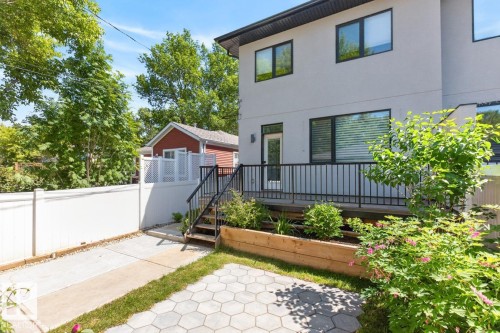 9028 90 Street, Edmonton, AB 