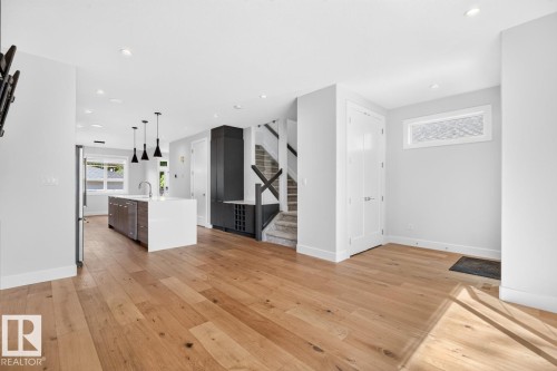 9028 90 Street, Edmonton, AB 