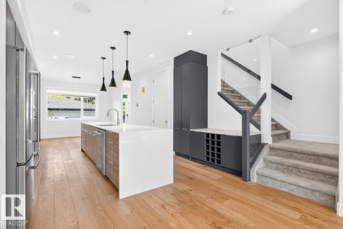 9028 90 Street, Edmonton, AB 