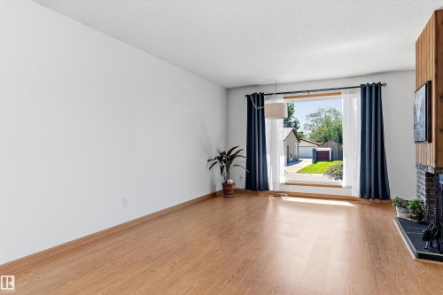 12256 144 Avenue, Edmonton, AB 