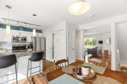 3 5134 Mullen Road, Edmonton, AB - Indoor