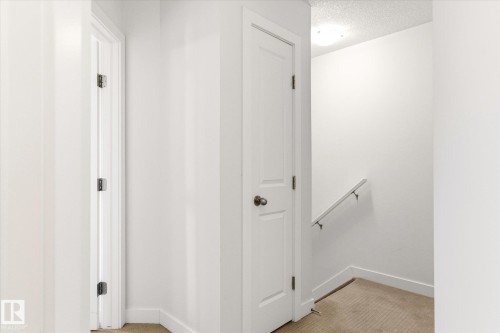3 5134 Mullen Road, Edmonton, AB - Indoor Photo Showing Other Room