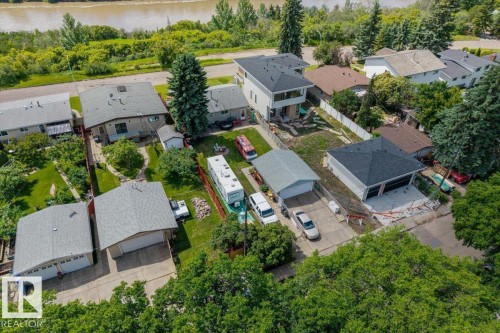 Image quality insufficient for description - 4622 Ada Boulevard, Edmonton, AB 