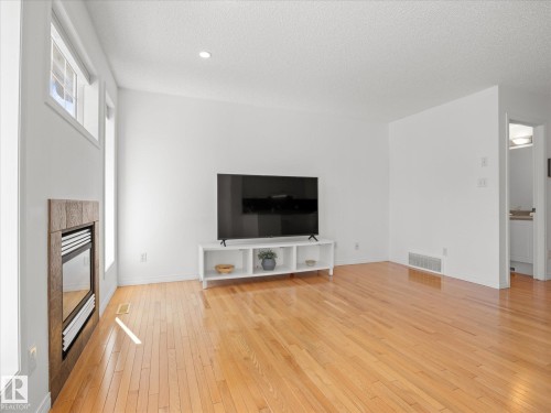12126 16 Avenue, Edmonton, AB 