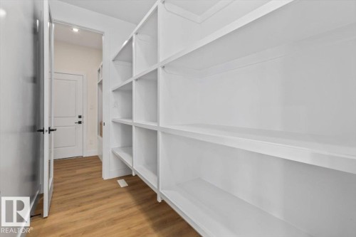 141 Elliott Wynd, Fort Saskatchewan, AB - Indoor With Storage