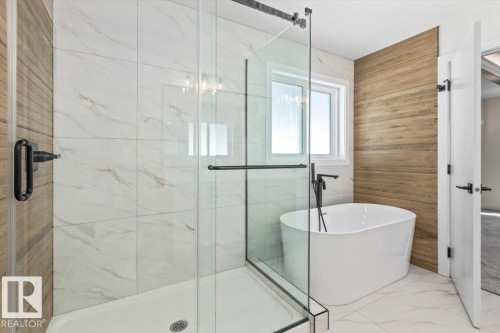 141 Elliott Wynd, Fort Saskatchewan, AB - Indoor Photo Showing Bathroom