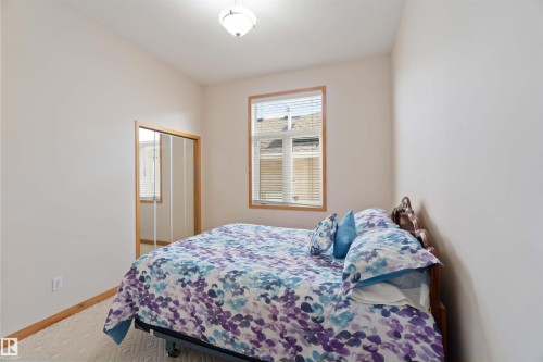 7542 165A Avenue, Edmonton, AB 