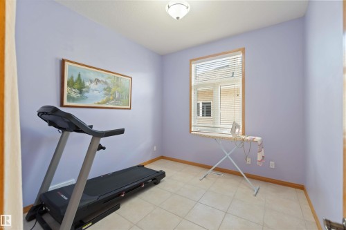 7542 165A Avenue, Edmonton, AB 