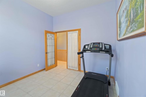 7542 165A Avenue, Edmonton, AB 