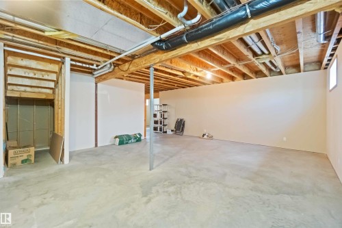 7542 165A Avenue, Edmonton, AB 