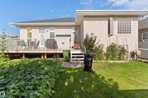 7542 165A Avenue, Edmonton, AB 