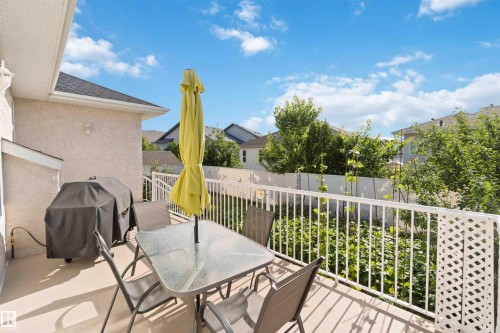 7542 165A Avenue, Edmonton, AB 