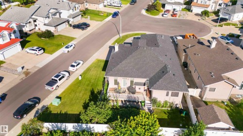 7542 165A Avenue, Edmonton, AB 