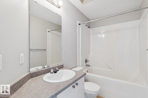 9035 Scott Crescent, Edmonton, AB 