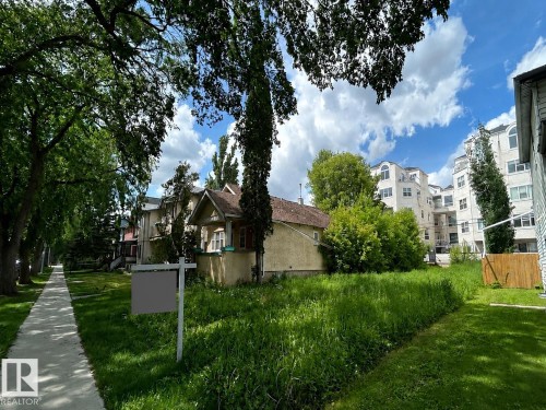 10936 81 Avenue, Edmonton, AB 