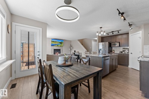 8005 Evans Crescent, Edmonton, AB 