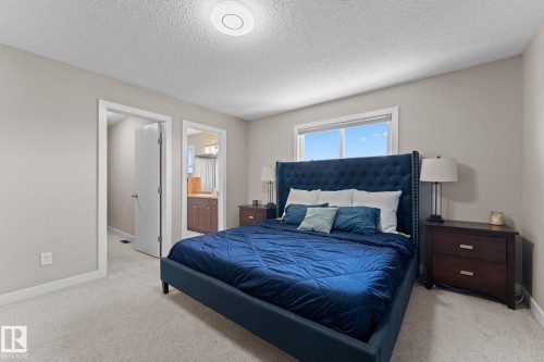 8005 Evans Crescent, Edmonton, AB 