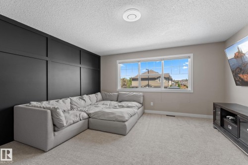 8005 Evans Crescent, Edmonton, AB 