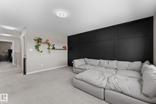 8005 Evans Crescent, Edmonton, AB 