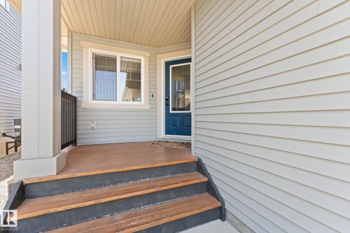 8005 Evans Crescent, Edmonton, AB 