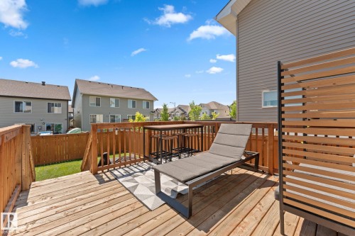 8005 Evans Crescent, Edmonton, AB 