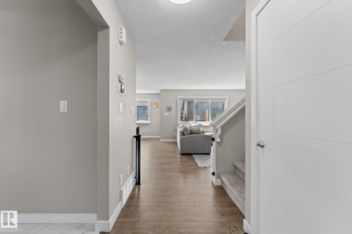8005 Evans Crescent, Edmonton, AB 
