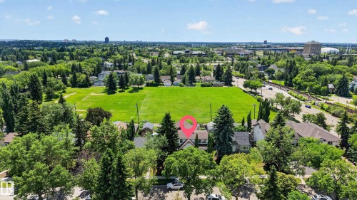 11331 75 Avenue, Edmonton, AB 